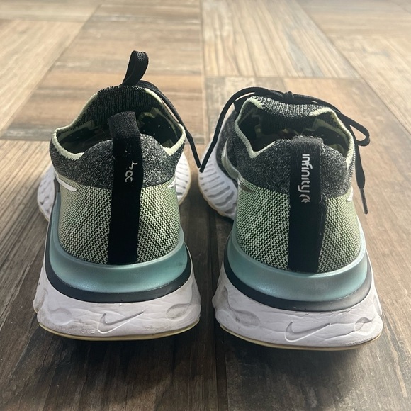 Nike React Infinity Run FK sneakers size 9 - Picture 6 of 10